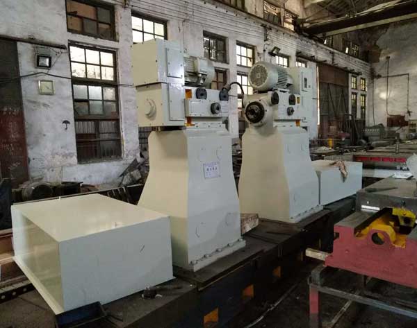 數(shù)控對(duì)軸鏜專(zhuān)機(jī)